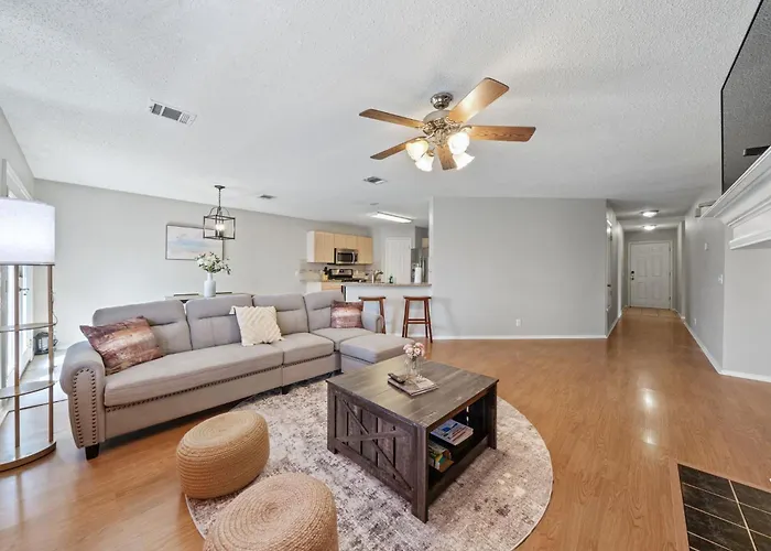 Holiday home Cozy Retreat 3br Near Austin *