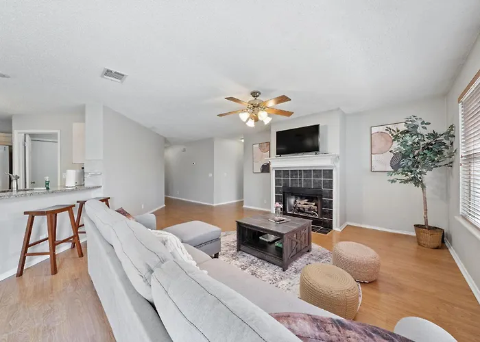 Cozy Retreat 3br Near Austin *