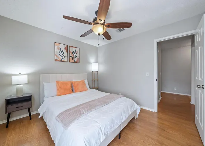 Cozy Retreat 3br Near Austin